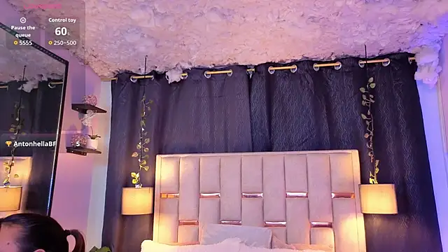 Nathan Smith  online show from September 16, 2025, 7:59 pm