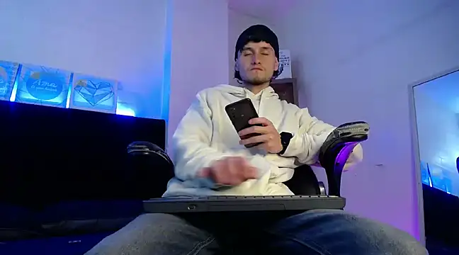 DemianPrince online show from February 4, 2025, 3:11 am