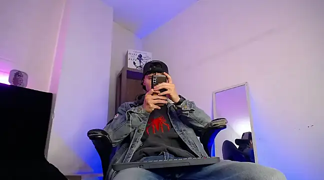 DemianPrince online show from February 15, 2025, 3:52 am