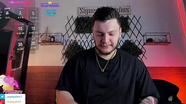 Snapshot of Angelgraham_1 chatting on November 26, 2025, 4:29 pm Angelgraham 1 online show from November 26, 2025, 4:29 pm