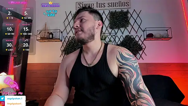 Snapshot of Angelgraham_1 chatting on November 11, 2025, 5:52 pm Angelgraham 1 online show from November 11, 2025, 5:52 pm