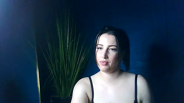 LuLuLover89 online show from January 19, 2025, 11:21 pm
