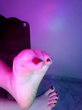 Jinaas online show from April 14, 2026, 12:04 am