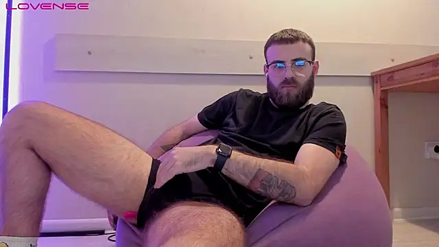 Snapshot of OtisRam chatting on March 3, 2025, 7:39 pm OtisRam online show from March 3, 2025, 7:39 pm