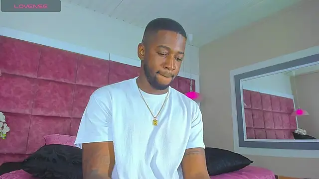 Drake Nassir4 online show from March 11, 2025, 9:15 pm