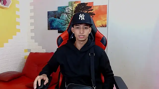 jose sexycumm online show from February 26, 2025, 7:42 pm