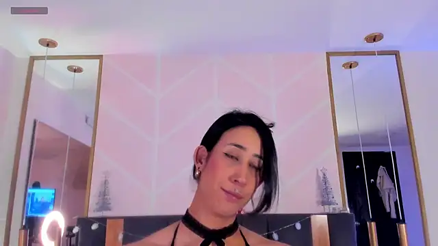 GabyPetit online show from November 17, 2025, 8:24 pm