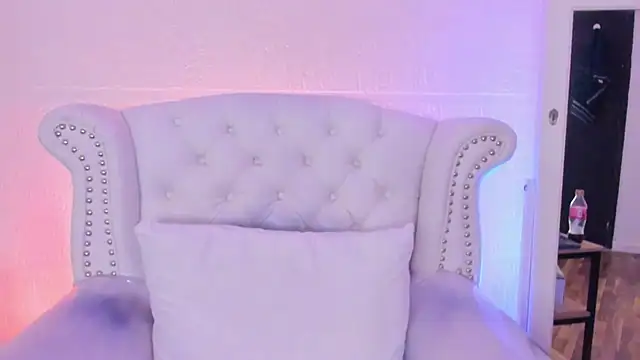 GabyPetit online show from February 25, 2026, 7:47 pm