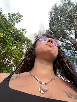 Snapshot of VioletaSubmissive chatting on July 7, 2026, 11:08 pm VioletaSubmissive online show from July 7, 2026, 11:08 pm