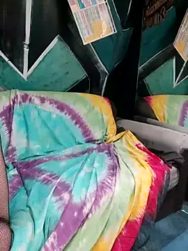 Boo-boo kittyfux online show from September 9, 2025, 4:38 pm