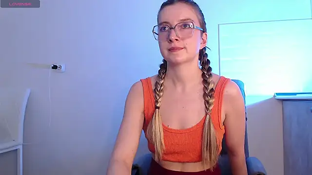 Snapshot of Eva_Hailey_ chatting on May 19, 2026, 4:08 am Eva Hailey online show from May 19, 2026, 4:08 am