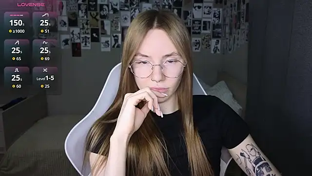 littlevildevil online show from February 15, 2026, 11:09 am