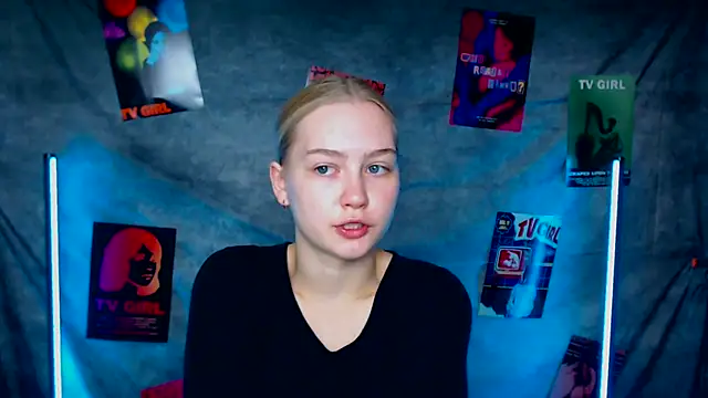 MademoiselleCl online show from October 5, 2025, 6:26 am