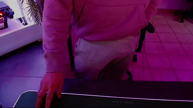 Vlad230323 online show from January 4, 2025, 2:35 pm