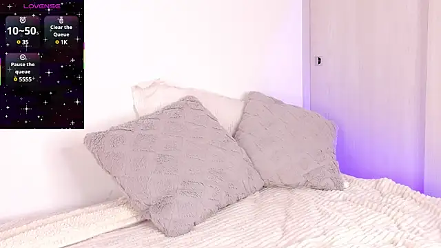 Nix Taylor online show from February 17, 2025, 8:49 pm