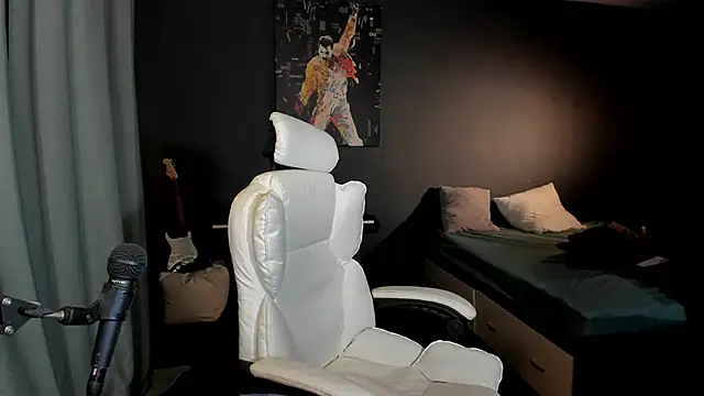 Milena marshmalows online show from February 8, 2025, 2:36 am