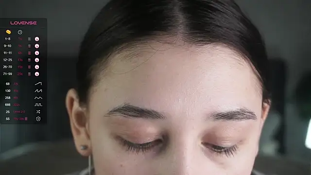 Snapshot of AislyEmbury chatting on March 10, 2025, 1:34 am AislyEmbury online show from March 10, 2025, 1:34 am