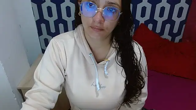 sarax ximena online show from November 11, 2025, 9:59 am