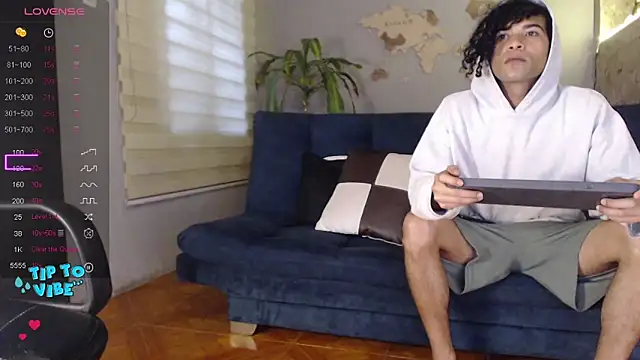 Aaron Jassell1 online show from February 15, 2025, 1:27 pm