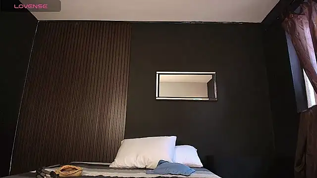 Aaron Jassell1 online show from March 1, 2025, 4:11 pm