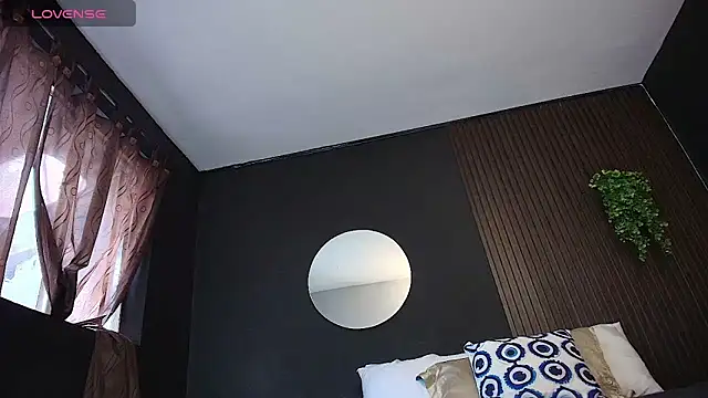 Aaron Jassell1 online show from October 1, 2025, 2:54 pm