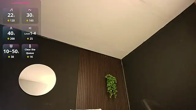 Aaron Jassell1 online show from September 10, 2025, 2:16 pm