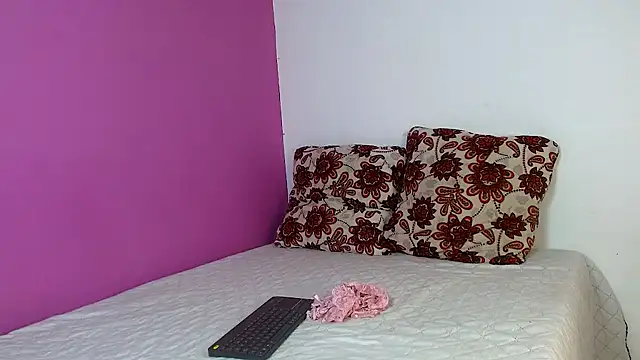 AntonellaAndNoah online show from March 7, 2026, 5:14 am