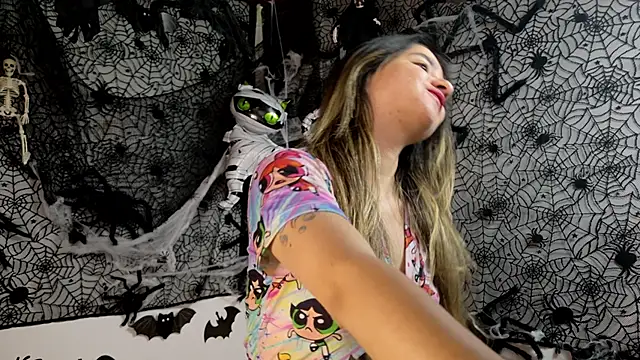 julietta   jackson online show from October 11, 2025, 3:46 pm