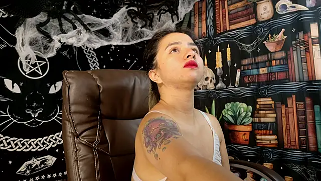 julietta   jackson online show from October 4, 2025, 9:16 pm