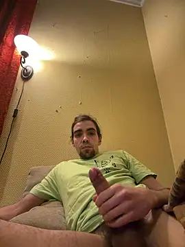 wolfwhite95 online show from February 13, 2026, 11:49 pm