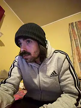 wolfwhite95 online show from February 8, 2026, 7:44 pm