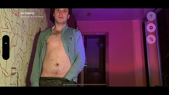 Snapshot of saint_cat25 chatting on February 22, 2025, 4:30 pm saint cat25 online show from February 22, 2025, 4:30 pm