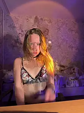 Snapshot of saint_cat25 chatting on October 28, 2025, 5:34 pm saint cat25 online show from October 28, 2025, 5:34 pm