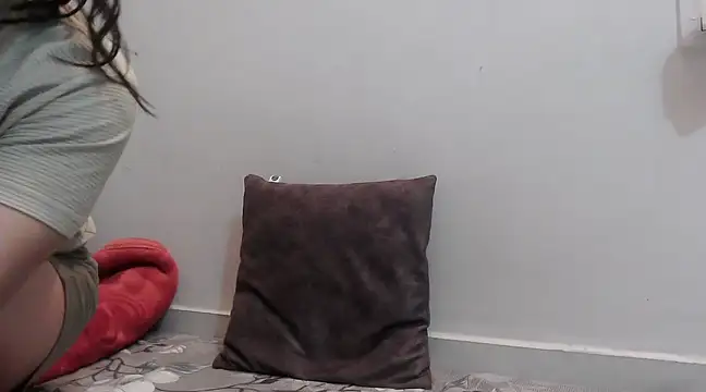 ANANYA-TIWARI online show from March 16, 2025, 9:58 pm