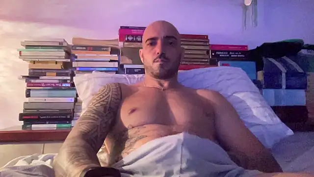 Snapshot of alessandromori91 chatting on June 24, 2026, 9:34 pm alessandromori91 online show from June 24, 2026, 9:34 pm