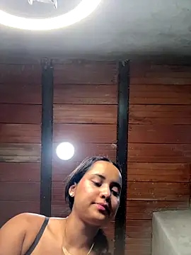 MollySanders    online show from September 26, 2025, 11:22 pm