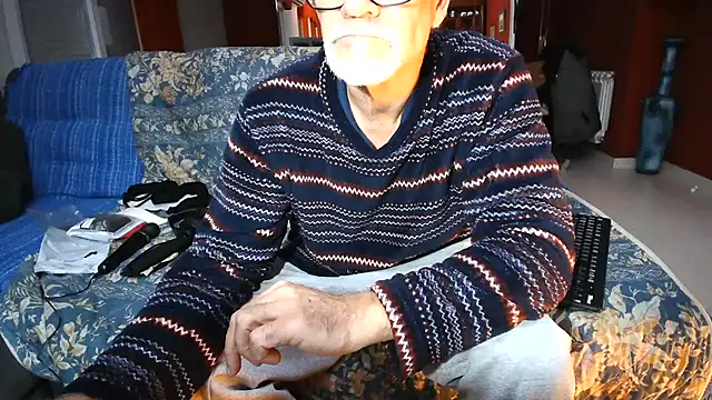 maduroguapo online show from March 4, 2025, 10:38 pm