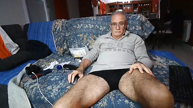 maduroguapo online show from March 14, 2025, 11:00 pm