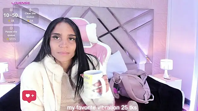 sophie pariss online show from March 28, 2026, 3:18 am