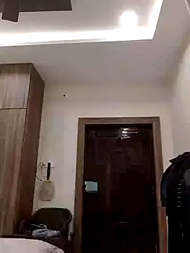 lovablesam online show from December 15, 2024, 8:15 pm