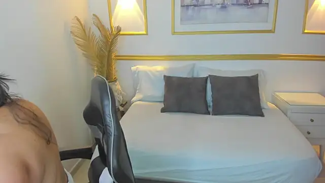 lia sexx19 online show from October 3, 2025, 2:15 am