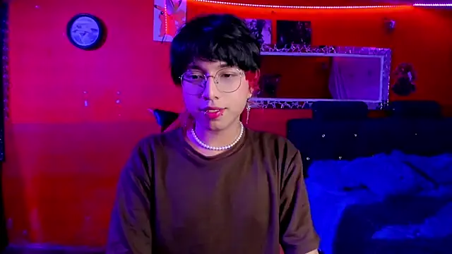 AnggelONfiree online show from March 7, 2025, 12:48 am