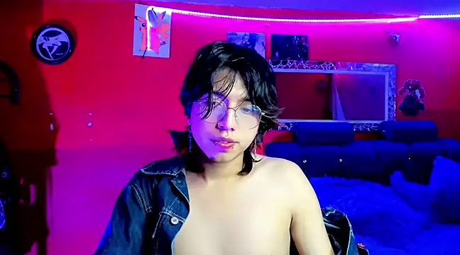 AnggelONfiree online show from February 2, 2025, 5:53 am