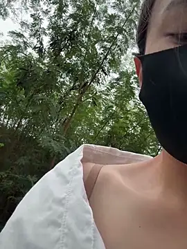 Snapshot of moneymaker_taipei chatting on September 29, 2025, 2:51 am moneymaker taipei online show from September 29, 2025, 2:51 am