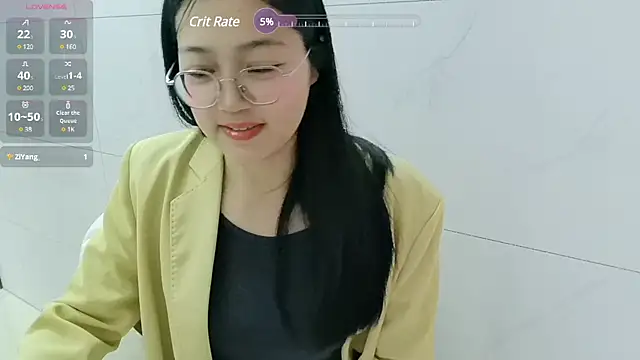 luoxuwen online show from March 4, 2025, 4:38 am