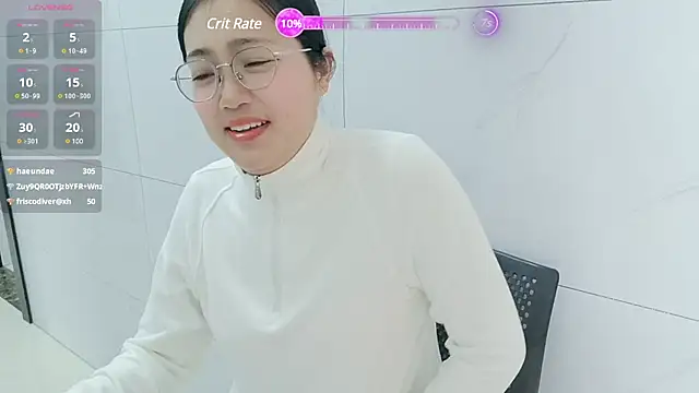 luoxuwen online show from March 3, 2025, 5:26 am