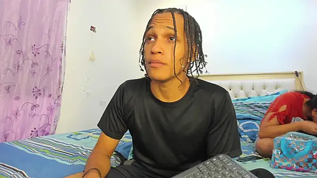 fenixonfire  online show from March 19, 2025, 11:25 pm