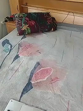 Hornyparratjie online show from January 23, 2025, 1:13 pm