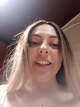 madelaine- online show from October 6, 2025, 9:15 pm