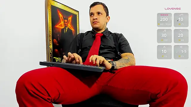 Snapshot of tony_landri chatting on June 8, 2026, 3:40 am tony landri online show from June 8, 2026, 3:40 am